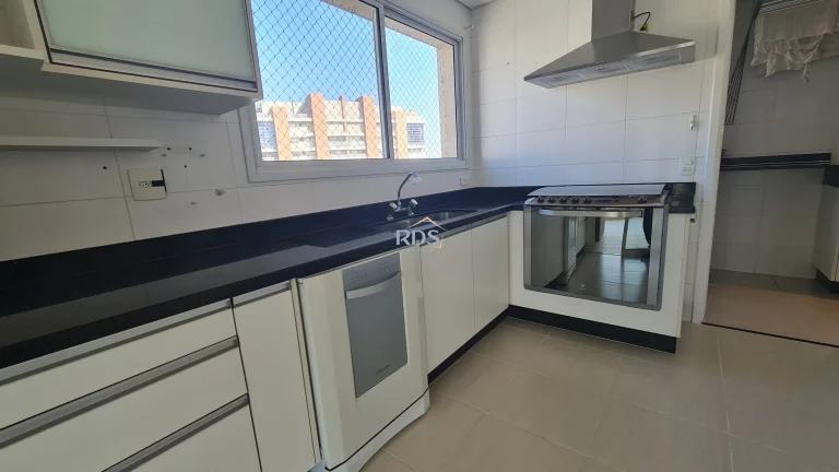 Imagem Vende lindo apartamento de 137m² com 3 suítes e 3 vagas na Vila Suzana