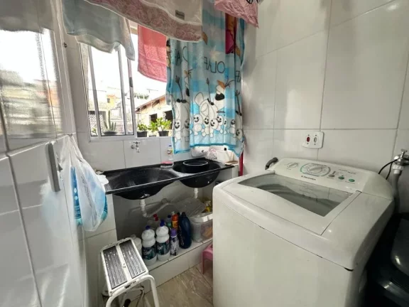 Imagem Sobrado com 2 dormitórios à venda, 180 m² por R$ 420.000,00 - Jardim Santa Inês - Suzano/SP