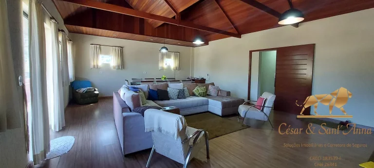 Imagem Casa com 264m² em Campos do Jordão