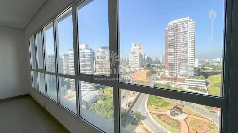 Imagem Sala Comercial para venda em Alphaville - R$650.000 - Alpha Square - Barueri/SP