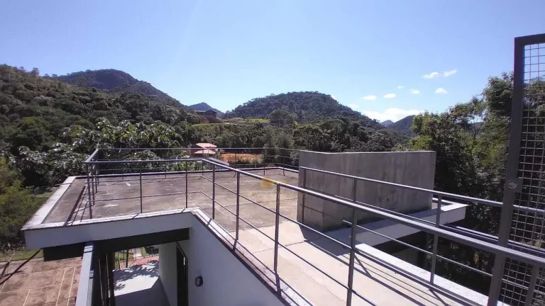 Imagem Casa em Condomínio para Venda em Teresópolis / RJ no bairro Vargem Grande