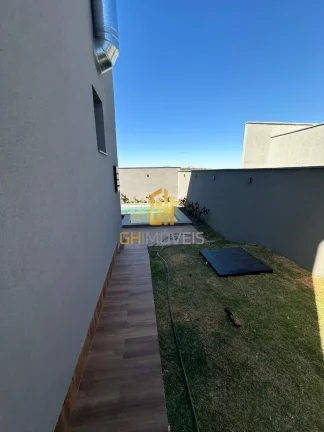 Imagem O sobrado possui 

- 4 suítes plenas, a suite master com closet, banheira e varanda estendida, com ...