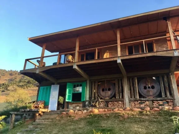 Imagem Chácara de Alto Padrão: Vista Exclusiva para a Pedra do Baú