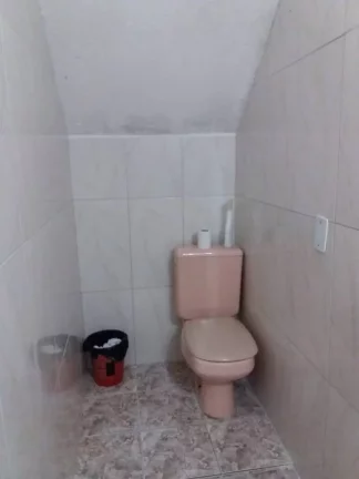 Imagem Sobrado com 4 dormitórios para alugar, 240 m² por R$ 2.400/mês - Parque Gerassi - Santo André/SP