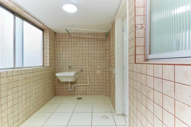 Imagem Apartamento 3 dormitórios 1 Suíte e 1 vaga de garagem em Curitiba