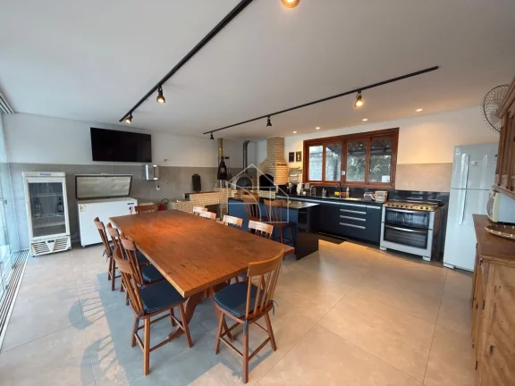 Imagem Casa em Jacaraípe com 1.546 m² Alto Padrão, Serra, ES