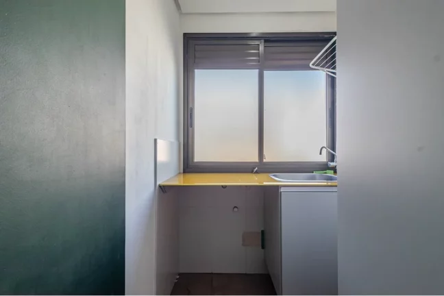 Imagem Apartamento à venda no bairro Passo da Areia - Porto Alegre/RS