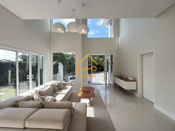 Casa no Condomínio Vivva com 3 quartos, sendo 1 suíte. Villa Branca.