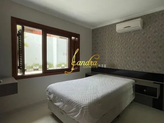 Imagem Casa no Centro de Xangri-la com 03 dormitórios com piscina