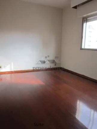 Imagem Apartamento com living para 03 ambientes, piso de tacos, dormitÃ³rios com armÃ¡rios embutidos, b...