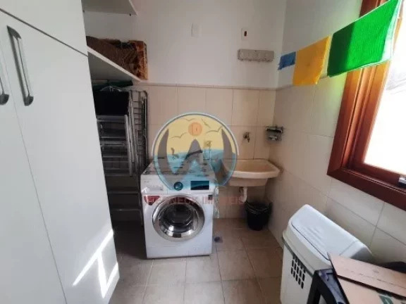 Imagem Cobertura duplex à venda em Ubatuba-SP, bairro Praia Grande, 4 quartos, 2 suítes, 2 salas, 2 banheiros, 4 vagas, 320m².