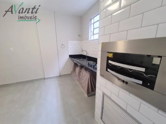 Imagem Apartamento à de 2 quartos , 83m², todo reformado, localizado no bairro Embaré - Santos/SP