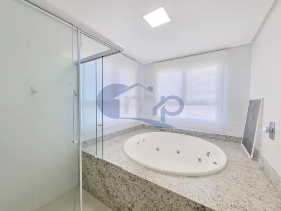 Imagem Apartamento á venda com 4 suítes no Predial em Torres/RS