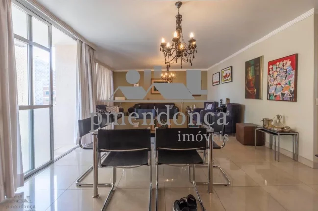 Imagem Apartamento na Rua São Vicente de Paula com 3 quartos e 1 vaga, 153m2