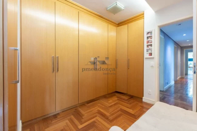 Imagem Apartamento 4 quartos, 4 suites, 4 vagas, 223 m²