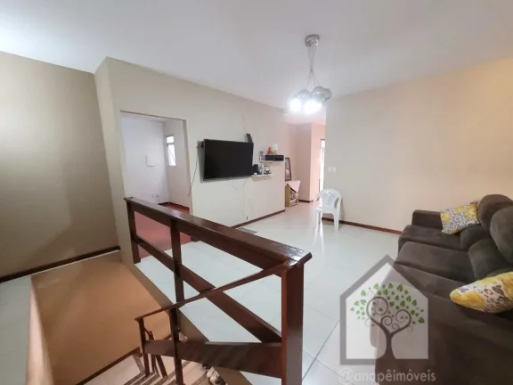 Imagem Casa ampla à venda próxima à Beira-Mar