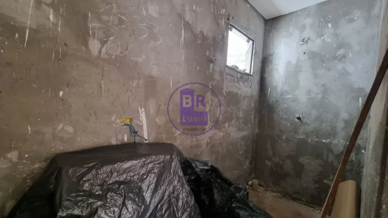 Imagem Casa Nova à Venda na zona leste em Londrina