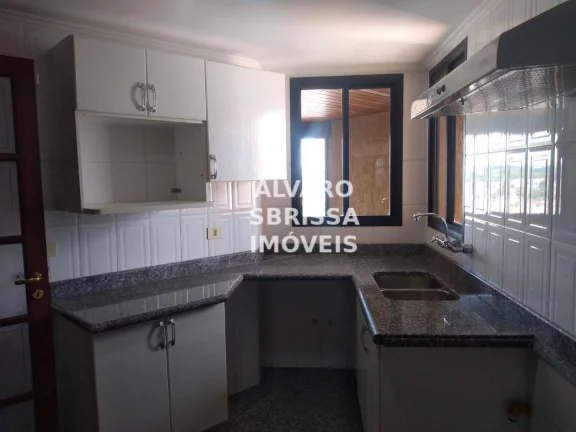 Imagem Apartamento com 4 vagas, 4 dormitórios sendo 2 suítes, todos com armários, portas balcões, venezianas automáticas e lindas vistas. 287m2. 1 por andar