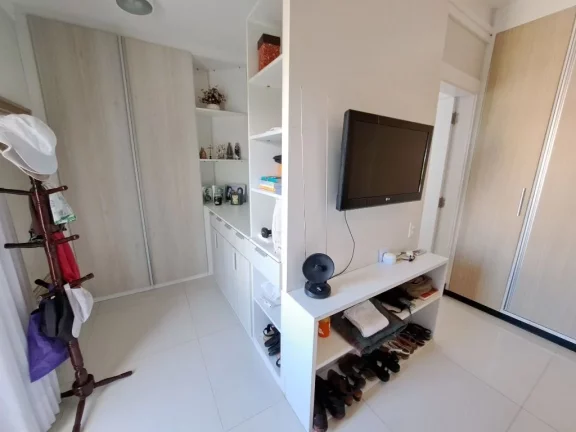 Imagem APARTAMENTO AMPLO REFORMADO COM 2 VAGAS DE GARAGEM LAZER NO PRÉDIO