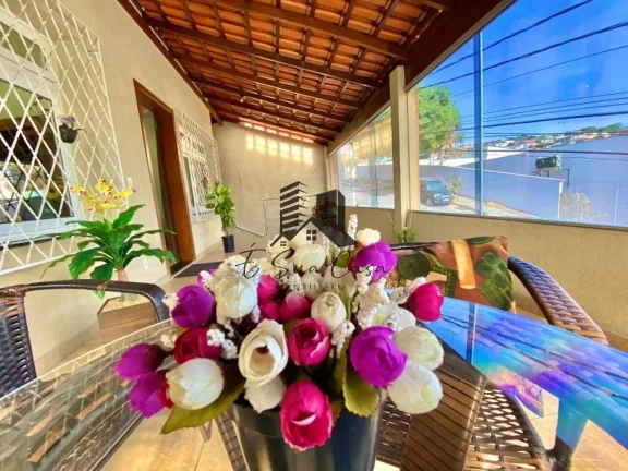 Imagem Casa a Venda 4 Quartos, Bairro João Pinheiro Belo Horizonte MG