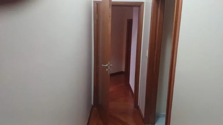 Imagem Sobrado com 4 dormitórios à venda, 335 m² por R$ 2.150.000,00 - Caputera - Arujá/SP