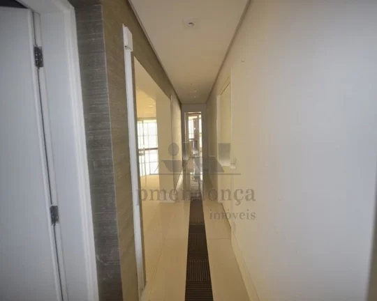 Imagem Apartamento com living amplo para 03 ambientes, terraço com churrasqueira, piso de mármore, sala d...