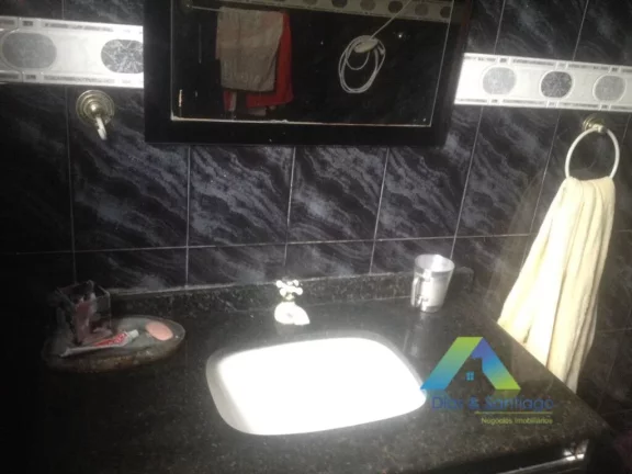 Imagem Casa Padrão sobrado 4 dormitórios, 2 vagas área Gourmet com Piscina com excelente localização.