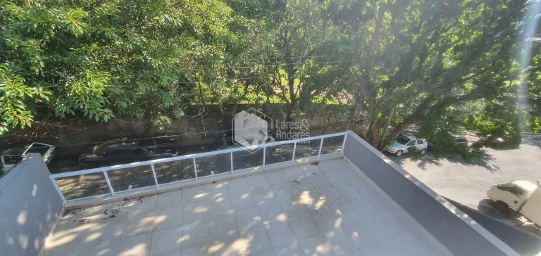 Imagem Sobrado enorme para venda 300m², 5 dormitórios ( sendo 1 suíte), 3 vagas mais 3 salões. Lauzane Paulista, São Paulo, SP