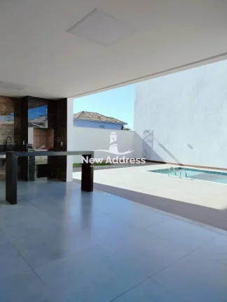 Imagem Casa de alto padrão com 3 suítes e na segunda quadra do mar de Interlagos - Vila Velha
