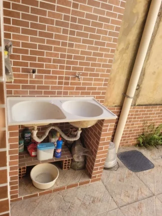 Imagem Casa para Venda em Rio de Janeiro, Campo Grande, 2 dormitórios, 1 banheiro, 1 vaga