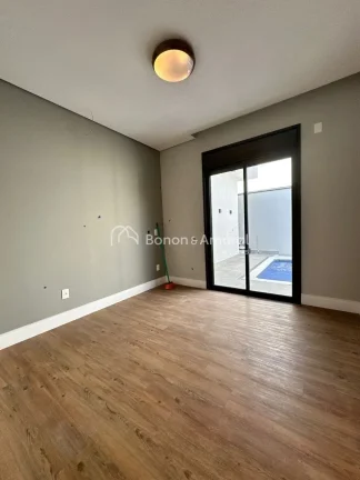 Imagem Casa Térrea no Condomínio Portinari em Paulínia/SP

Essa linda casa térrea um pé direito alto s...