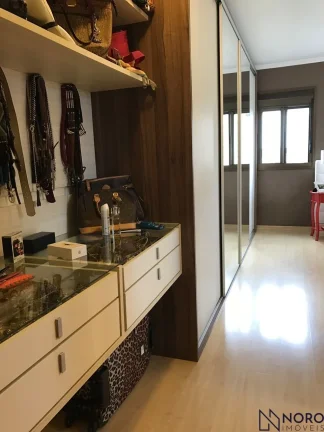Imagem Apartamento no Centro semi mobiliado, 3 dormitórios, 2 vagas, prédio com infraes