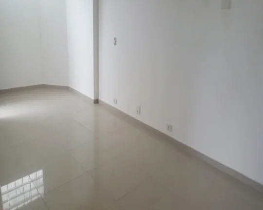 Imagem Cobertura à venda no Guarujá na Praia das Pitangueiras.