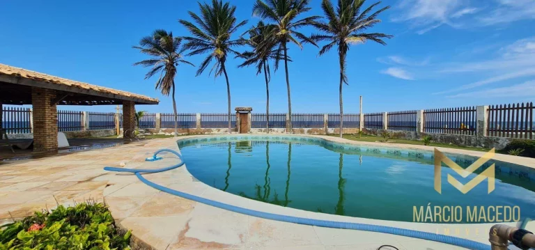 Imagem Casa pé na areia com 6 suítes à venda, 394 m² por R$ 3.000.000 - Morro Branco - Beberibe/CE