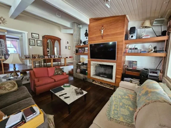 Imagem Casa para Venda em Teresópolis / RJ no bairro Albuquerque