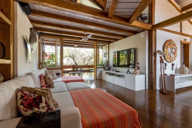 Imagem Imponente Casa de Luxo: 4 quartos, 4 suítes, 5 banheiros, 6 vagas, 1.120m² - Condomínio Morada dos Pássaros, Barueri-SP.
