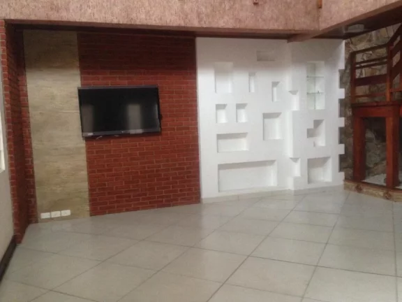 Imagem Sobrado com 3 dormitórios à venda, 235 m² por R$ 680.000,00 - Jardim Imperador - Suzano/SP