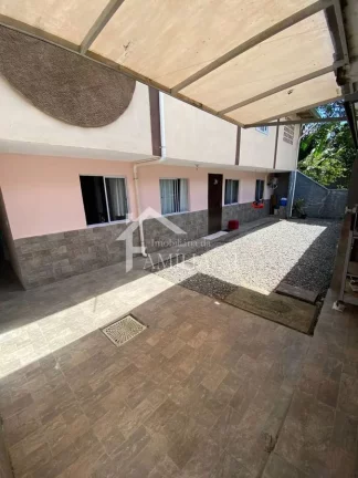 Imagem CASA DE LAJE NO MORRO DO MEIO