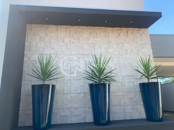 Imagem Venda de Casa Impecável em Campo Grande-MS, Bairro Parque Residencial Rita Vieira: 3 Quartos, 1 Suíte, 2 Salas, 2 Banheiros, 2 Vagas de Garagem, 180m².