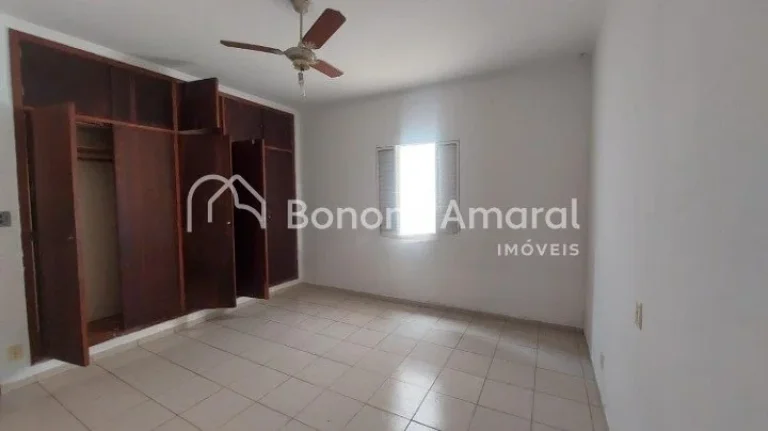 Imagem Casa Térrea a venda no Bairro Jardim Flamboyant 
Dormitórios: 3 quartos, sendo 1 suíte
Ambientes:...
