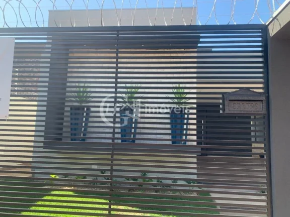 Imagem Venda de Casa Impecável em Campo Grande-MS, Bairro Parque Residencial Rita Vieira: 3 Quartos, 1 Suíte, 2 Salas, 2 Banheiros, 2 Vagas de Garagem, 180m².