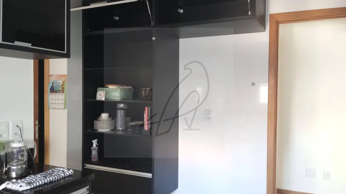 Imagem Vendo Excelente 4 Quartos, 187m2, Barra avenida, Salvador, Barra