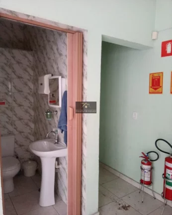 Imagem LAPA SOBRADO COMERCIAL COM GALPÃO NOS FUNDOS TERRENO 294,00 M GALPÃO 105,00 M PÉ DIREITO 6,5 M CÂMARA FRIA 3 VAGAS HABITE-SE REGULARIZADO BOM LOCA