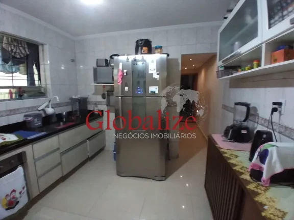 Imagem Apartamento térreo com 2 dormitórios com vaga de garagem no bairro Aparecida em Santos