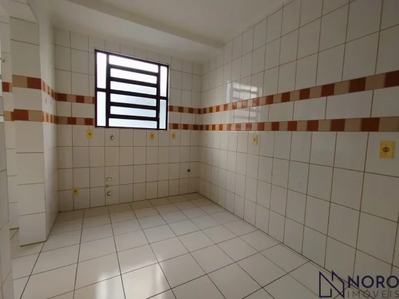 Imagem Apartamento 02 dormitórios living com sacada e garagem Bairro Fátima Santa Maria