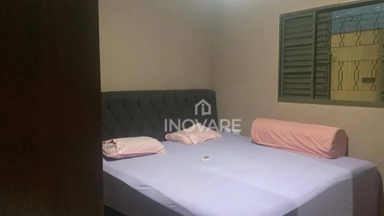 Imagem Casa com 2 dormitórios à venda, 90 m² por R$ 200.000,00 - Prefeito José Moisés - Itumbiara/GO