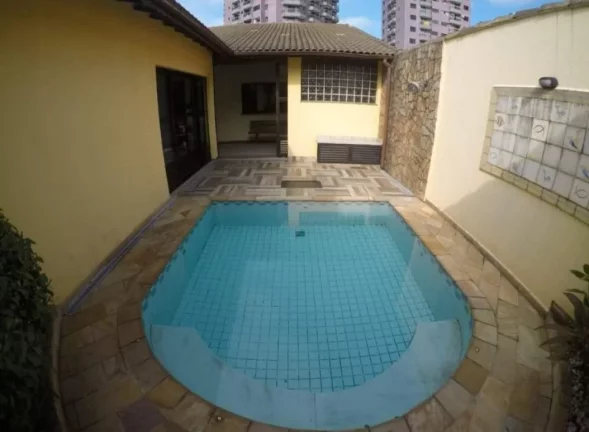 Imagem CASA COM 158 m² - -