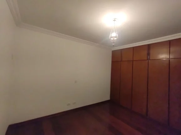 Imagem Apartamento Centro PiracicabaCom 150 m² o imóvel conta com sala para 2 ambientes com sacada ,lavab...