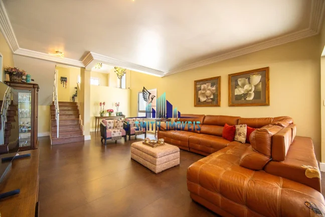 Imagem CASA COM CLASSE EM ESTILO, INTEGRADA COM ÓTIMO ACABAMENTO, NA GRANJA VIANA