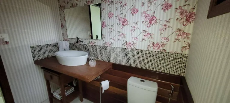 Imagem Sobrado 208 metros 3 Dormitorios sendo 3 Suites 2 Vagas de Garagens